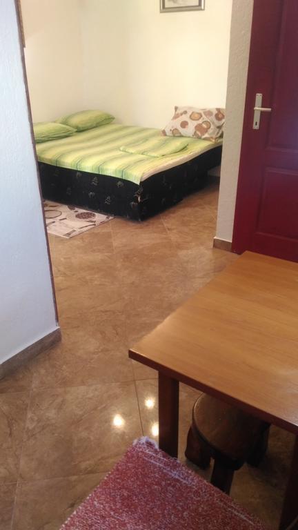 Apartment Luka Podgorica Esterno foto
